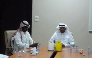 The Dean of the College of Engineering in Al-Qunfudhah Meets with the College Employees